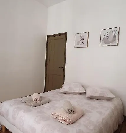 Centre Historique 3 Pieces Duplex Apartment Bergerac